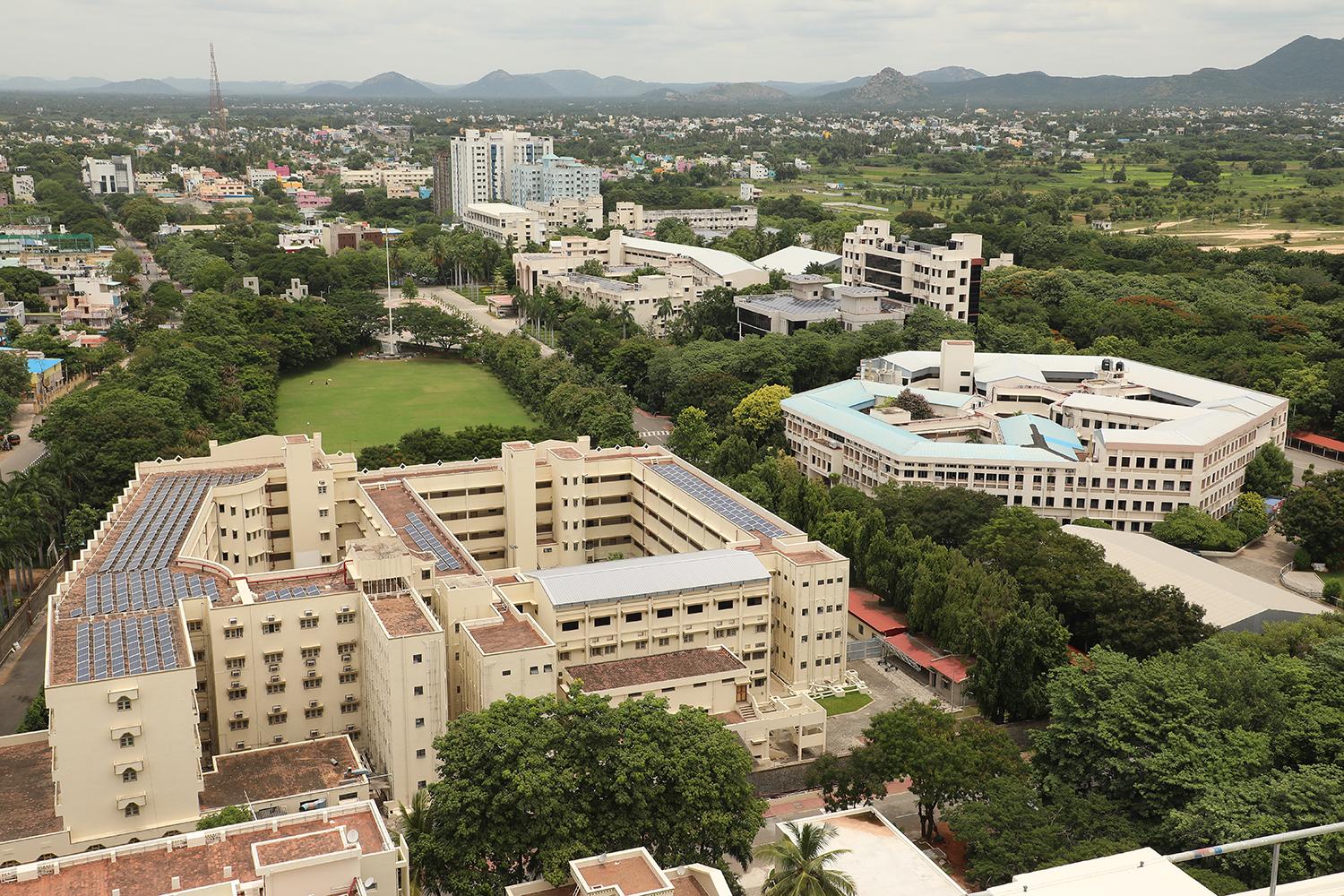 Cover image for VIT Vellore Admission 2026 – Courses, Fees, VITEEE, Placements & Complete Guide